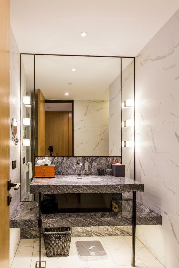 Howard Johnson By Wyndham Life Zhuoyuan 寧波市 エクステリア 写真