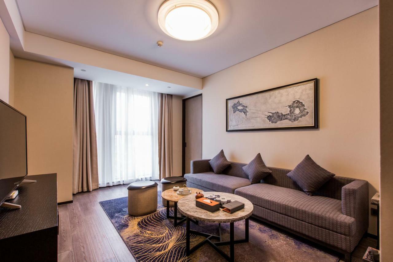 Howard Johnson By Wyndham Life Zhuoyuan 寧波市 エクステリア 写真