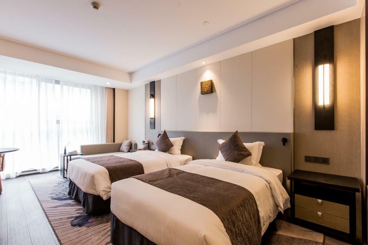 Howard Johnson By Wyndham Life Zhuoyuan 寧波市 エクステリア 写真