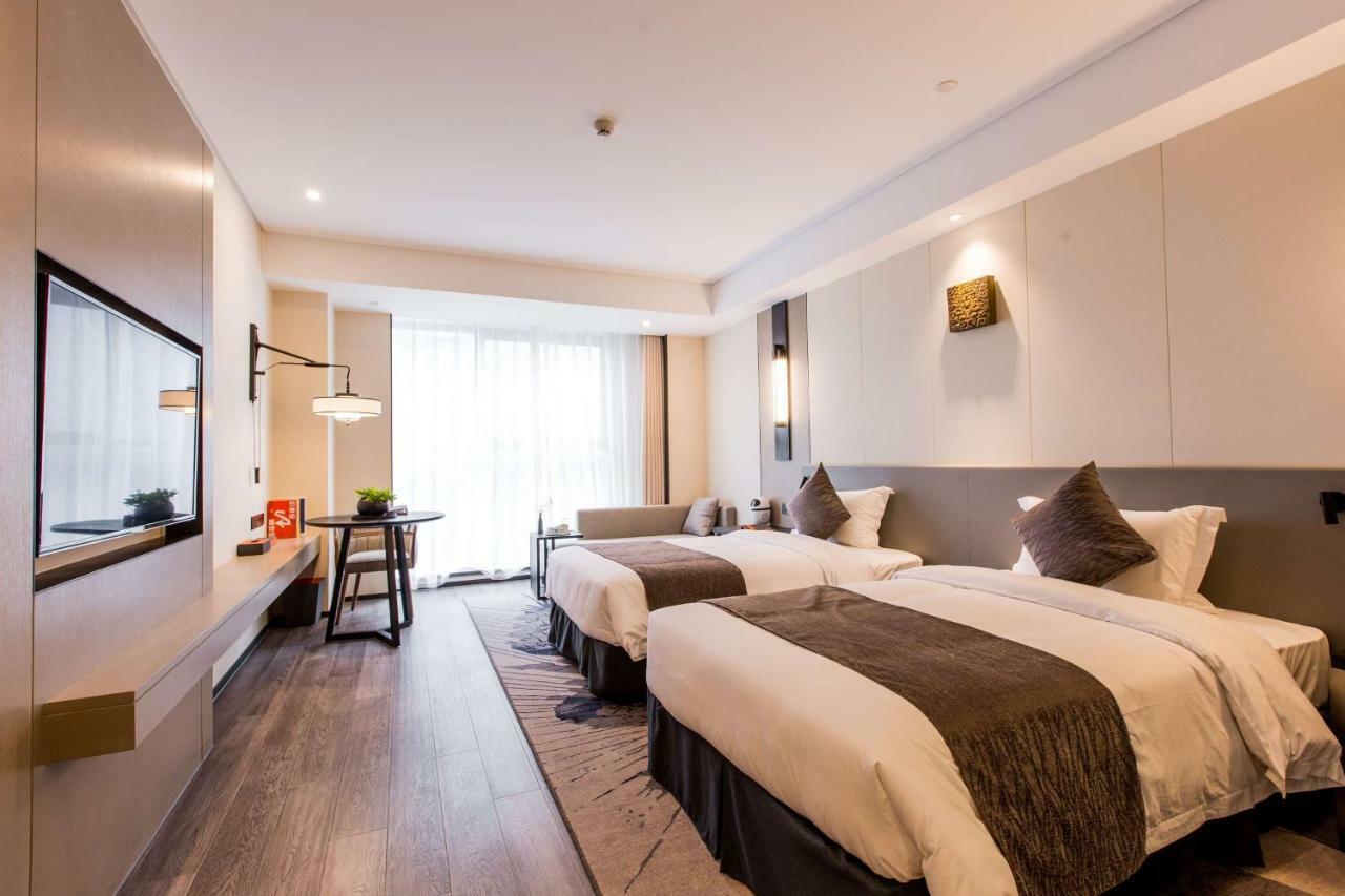 Howard Johnson By Wyndham Life Zhuoyuan 寧波市 エクステリア 写真